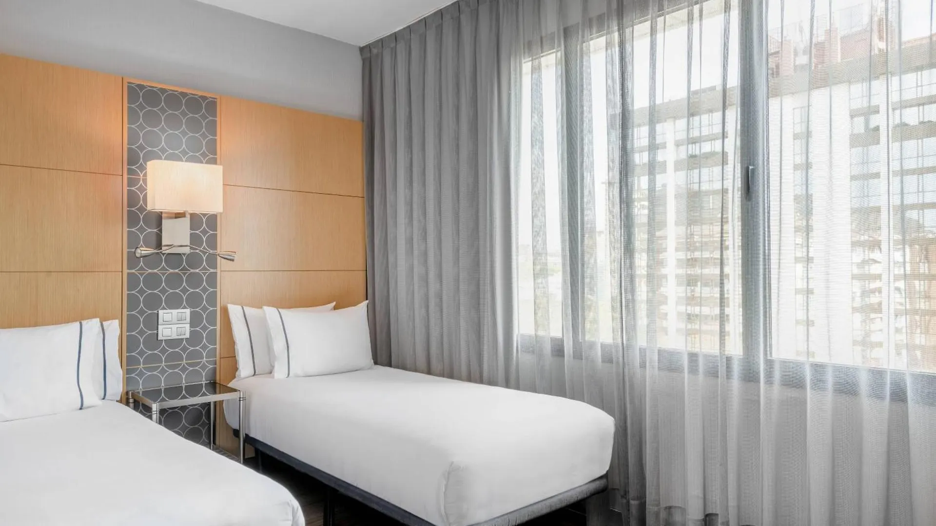 Ac Hotel Victoria Suites By Marriott Barcelona